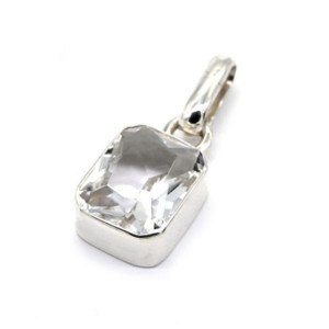 Кулон горный хрусталь 8*11мм.