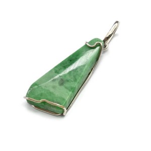 Кулон жадеит 17*33мм.