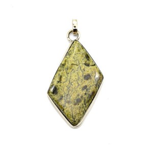 Кулон змеевик 21*37мм.