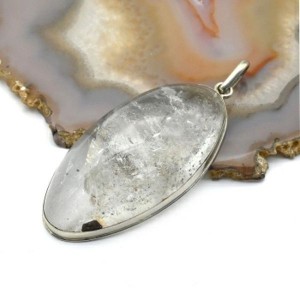 Кулон кварц с включениями пирита 26*50мм.