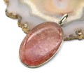Кулон клубничный кварц "Овал" 29*44мм. Кулон клубничный кварц "Овал" 29*44мм.