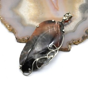 Кулон солнечный камень 27*57мм.