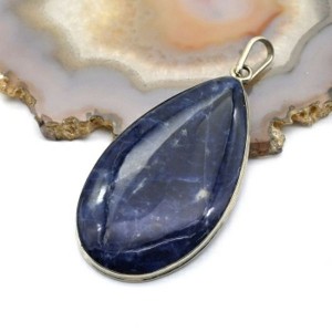 Кулон содалит "Капля" 28*46мм.