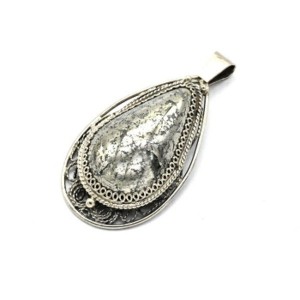 Кулон пирит 24*40мм.