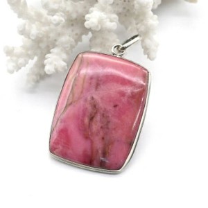 Кулон родонит "Орлец" 29*39мм