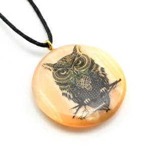 Кулон Сова на ветке из селенита круг 40мм на шнурке