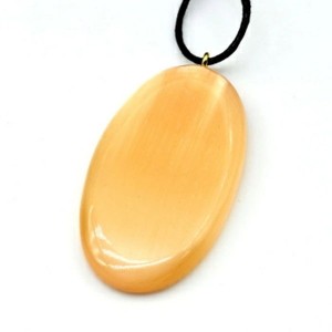 Кулон из камня селенит Овал 28*50мм на шнурке Кулон из камня селенит Овал 28*50мм на шнурке