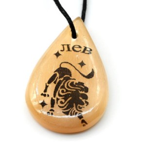 Кулон знак зодиака Лев 26*40мм из селенита Кулон знак зодиака Лев 26*40мм из селенита