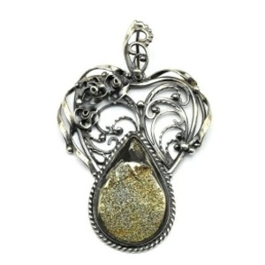 Кулон жеода симбирцита 45*55мм Кулон жеода симбирцита 45*55мм