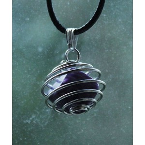 Кулон чароит галтовка 10-16мм в спирали 18мм