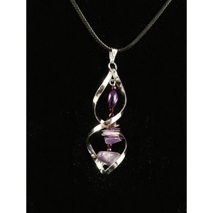 Кулон в спирали чароит (галтовка крупная и мелкая), гематит (рис и шарик 2мм огранка)