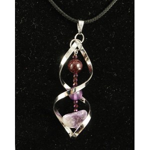 Кулон в спирали чароит (галтовка крупная), аметист и гранат (шарик 6мм), гематит (шарик 2мм огранка)