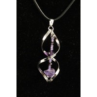 Кулон в спирали чароит (крупная галтовка), аметист (шарик 6мм), хрусталь и бисер