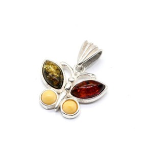Кулон с янтарём в посеребрении Бабочка 19*16мм цвет ассорти