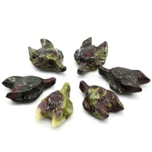 Кулон из яшмы уральской "Голова лисы" 38*24*10мм