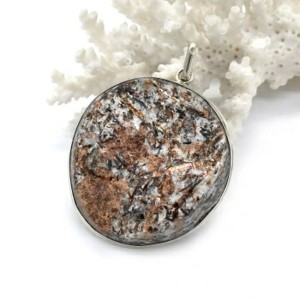 Кулон астрофиллит 41*43мм.