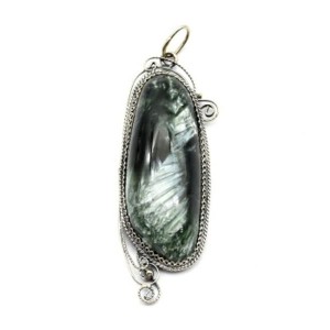 Кулон серафинит 22*64мм.