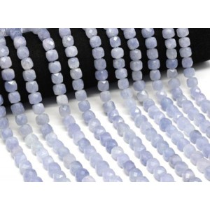 Бусины из аквамаринового кварца кубик гр.9мм, 38см, 43 бусины