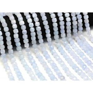 Бусины из аквамаринового кварца кубик гр.7мм, 38см, 53 бусины