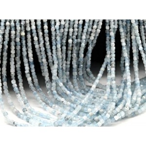 Бусины из аквамарина кубик гр.2мм, 39см, 175 бусин