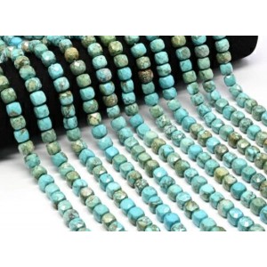 Бусины из бирюзы кубик гр.9мм, 39см, 46 бусин (иск.)