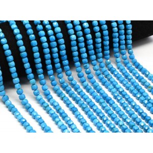Бусины из бирюзы кубик гр.5мм, 38см, 75 бусины (иск.) Бусины из бирюзы кубик гр.5мм, 38см, 75 бусины (иск.)