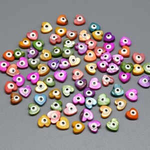 Бусина от сглаза из перламутра сердце 8*8мм. Бусина от сглаза из перламутра сердце 8*8мм.