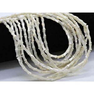 Бусины из перламутра Форма 4*8мм цвет молочный, 37см, 45 бусин Бусины из перламутра Форма 4*8мм цвет молочный, 37см, 45 бусин