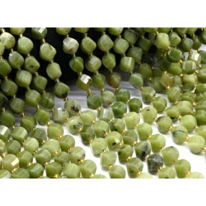 Бусины из кальцита шарик с гранями 10мм цвет нефрит, 37мм, 30 бусин