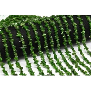 Бусины из хромдиопсида галтовка 5*2мм, 40см, 180 бусин Бусины из хромдиопсида галтовка 5*2мм, 40см, 180 бусин