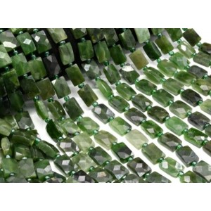 Бусины из нефрита прямоугольник граненый 10*14мм, 40см, 23 бусины