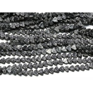 Бусины из обсидиана снежного сердце 7*6мм, 38см, 60 бусин