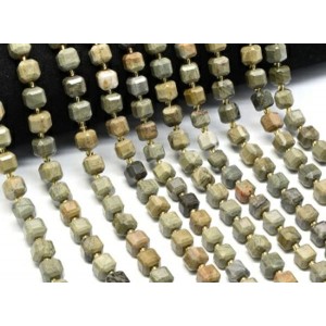 Бусины из яшмы кубик с гранями 8*8мм, 39см, 36 бусин