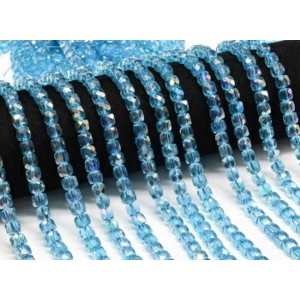 Бусины из чешского стекла кубик гр.6мм цвет лазурный, 40см, 60 бусин (иск.) Бусины из чешского стекла кубик гр.6мм цвет лазурный, 40см, 60 бусин (иск.)