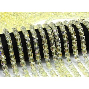 Бусины из чешского стекла кубик гр.8мм цвет лимонный, 39см, 49 бусин (иск.) Бусины из чешского стекла кубик гр.8мм цвет лимонный, 39см, 49 бусин (иск.)