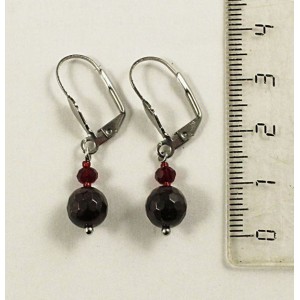 Серьги гранат, шарик 4 и 7мм, огранка