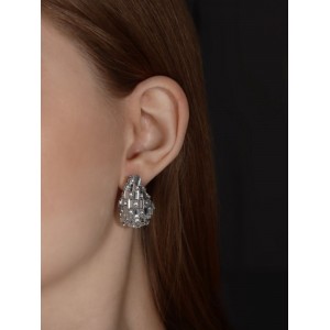 Серьги со стразами QF «Блеск» капля, белые, цвет серебристый