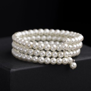 Браслет жемчуг "Невеста" бусины d=0,5, 3 ряда с пружинкой, цвет белый