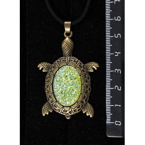 Кулон c кабошоном из пластика "щетка кристаллов", цвет салатовый, овал 25х18мм, "черепаха"  цвет бронза