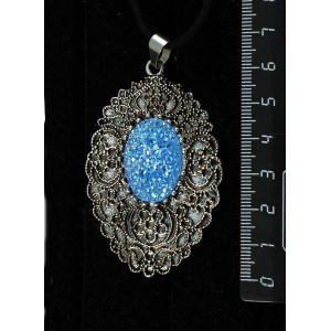 Кулон c кабошоном из пластика "щетка кристаллов",  цвет морская волна, овал 25х18мм, филигрань