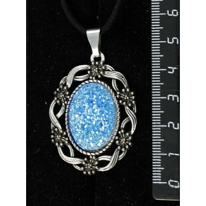 Кулон c кабошоном из пластика "щетка кристаллов",  цвет морская волна, овал 25х18мм, оправа "торжество"