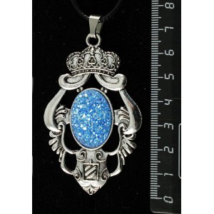 Кулон c кабошоном из пластика "щетка кристаллов",  цвет морская волна, овал 25х18мм, оправа "императрица"