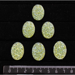 Кабошон пластик "щетка кристаллов", овал 25х18мм, цвет салатовый