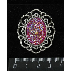 Брошь c кабошоном из пластика "щетка кристаллов", цвет малиновый, овал 25х18мм, "ромашка"