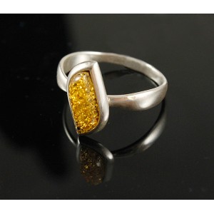 C925 Кольцо 2,76г янтарь зеленый родирование