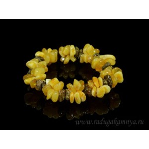 Браслет янтарный облепиха мелкая молочный, зеленый