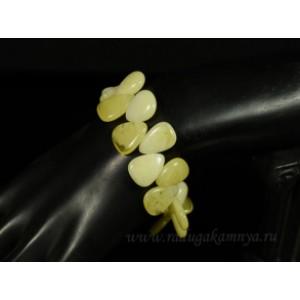 Браслет янтарный облепиха молочный