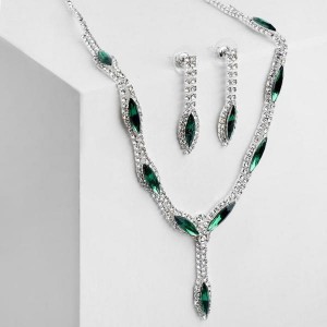 Комплект: серьги, колье "Листопад" тонкий ромб, цвет зелёно-белый, цвет серебристый