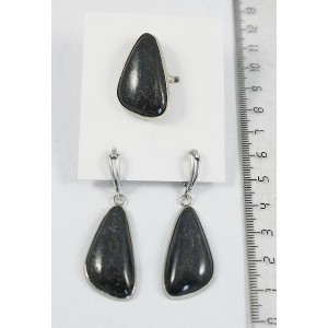 Кольцо и серьги из уткинита (черный авантюрин), треугольник 32х16мм швензы посеребрение р-р 17-19