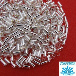 Стеклярус TOHO BUGLE 3 мм № 0021 прозрачный серебристое отверстие 5 граммов Япония